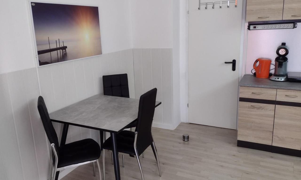 Kleines Gemuetliches Apartment In Zentraler Lage Приен ам Химзее Екстериор снимка